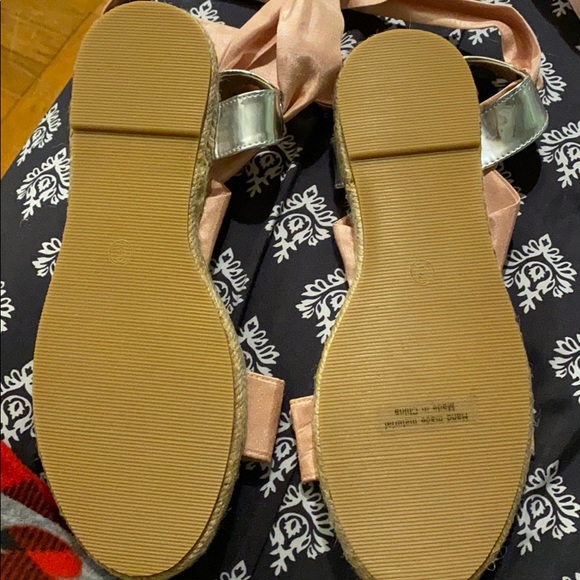 Sandals - Picture 3 of 3